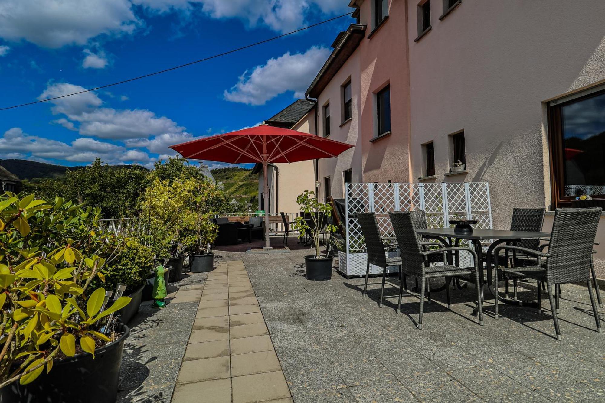 Exklusive Moselidylle: Fewo Mit Traumhaftem Staustufenblick, Netflix, Terrasse Neef Buitenkant foto